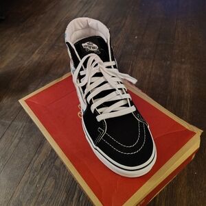 Vans Sk8-Hi Butterfly Floral Sneakers